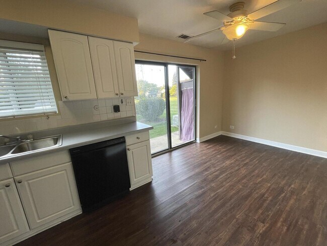 Photo - 240 E Rimini Ct Unit 240