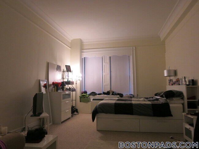 62 Boylston St Unidad 203