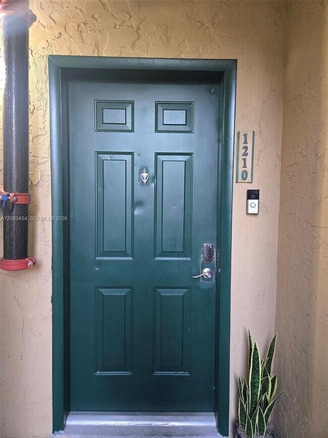 Photo - 733 Riverside Dr Unit 1210