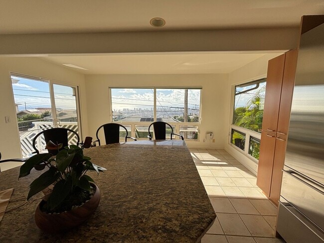 Photo - 2368 St Louis Dr