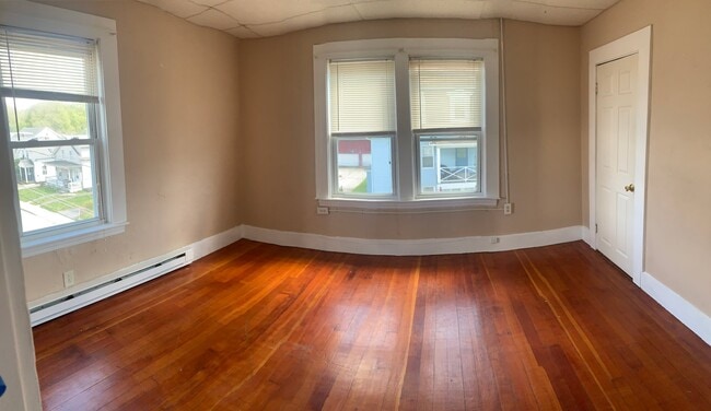 3 Negus St Unit 1L