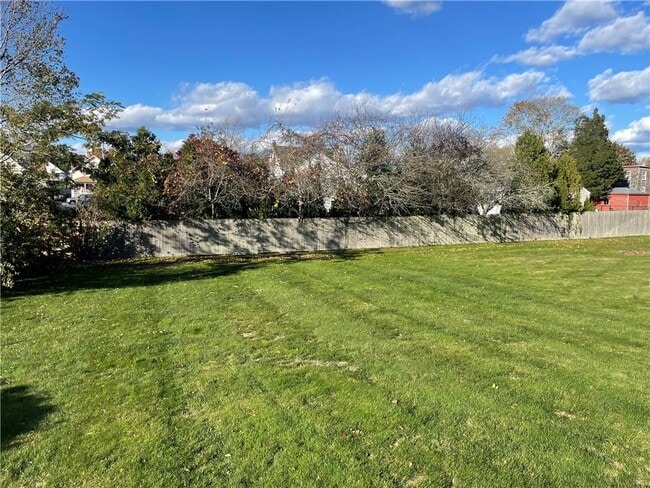 Photo - 31 Garfield Ave Unit 2