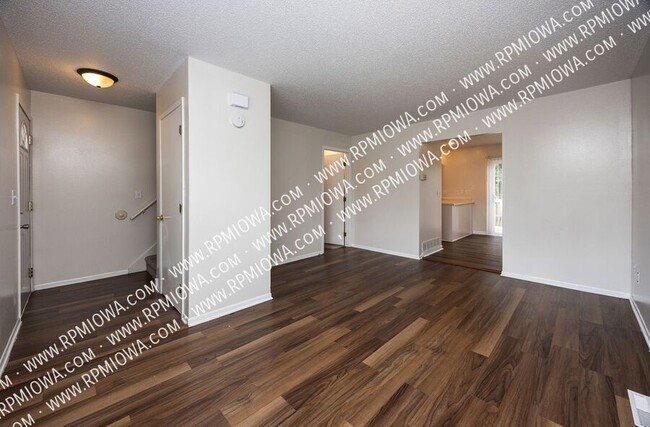 Photo - 1010 W 1st Ave