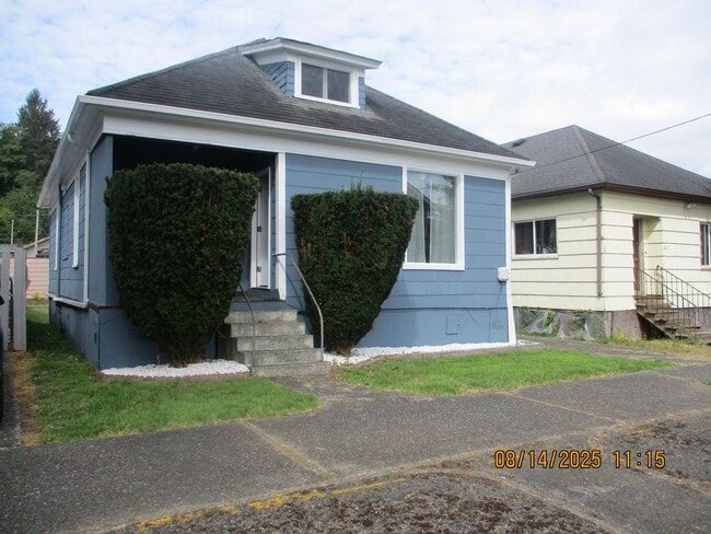 Photo - 621 Monroe St