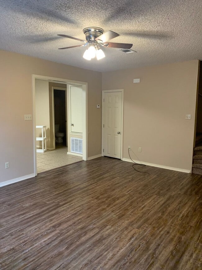 Photo - 507 Valley Dr Unidad 507-1