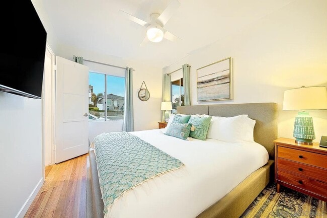 Photo - 965 Rosecrans St