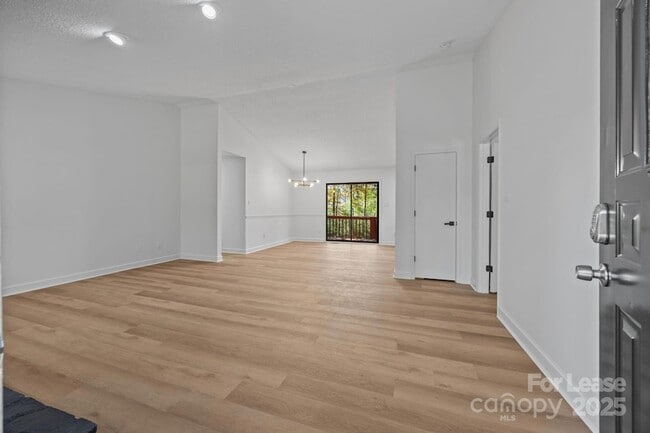 Photo - 6227 King George Dr