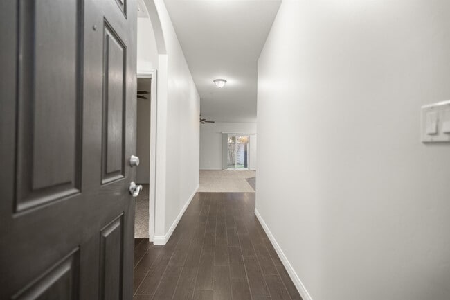 Photo - 3811 Cornerstone Way