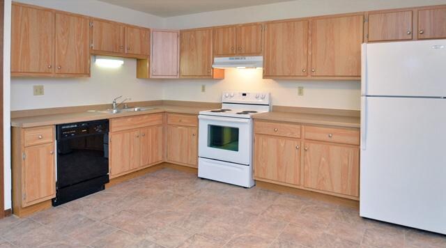 Photo - Woodfield Circle