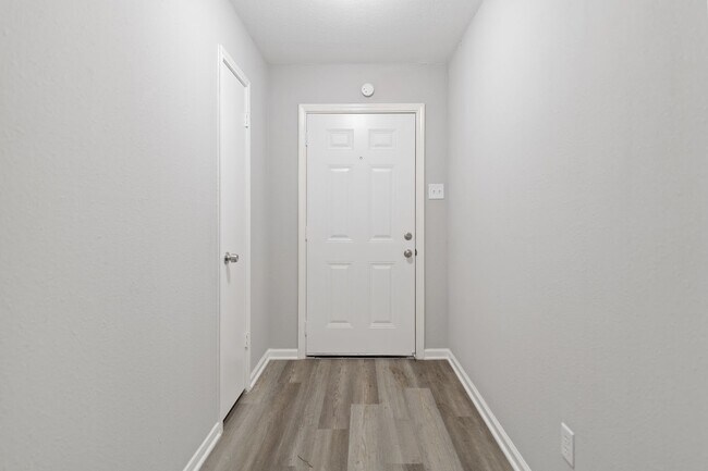 Photo - 125 Bastrop St