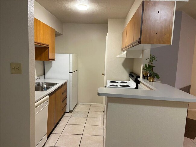 Photo - 10100 S Gessner Rd Unidad 114