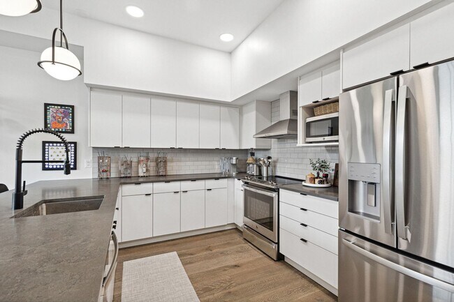 Photo - Hip Strip Furnished Condo in Reed Building...