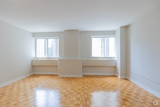 BACHELOR - Living Room - 650 Parliament St