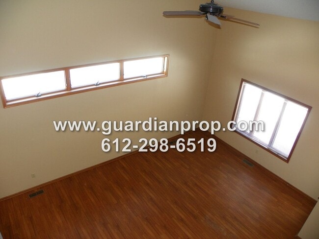 Photo - End Unit Townhouse Available June 1st, Vaulted Ceilings, Large Patio, Loft Area