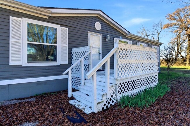 Photo - 2828 Sandusky Rd E