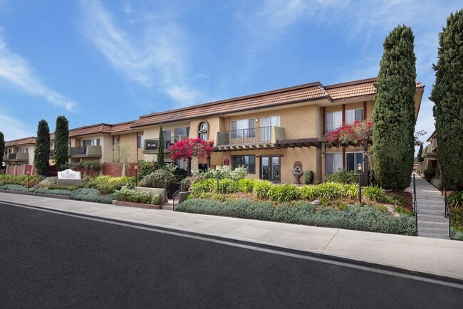 Villa Camino Apartments