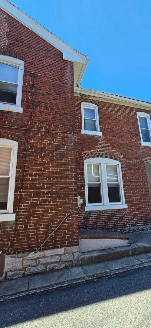 Photo - 1215 Lehman St