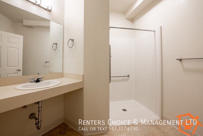 Photo - 2 Bedroom Senior Living in The Edwards