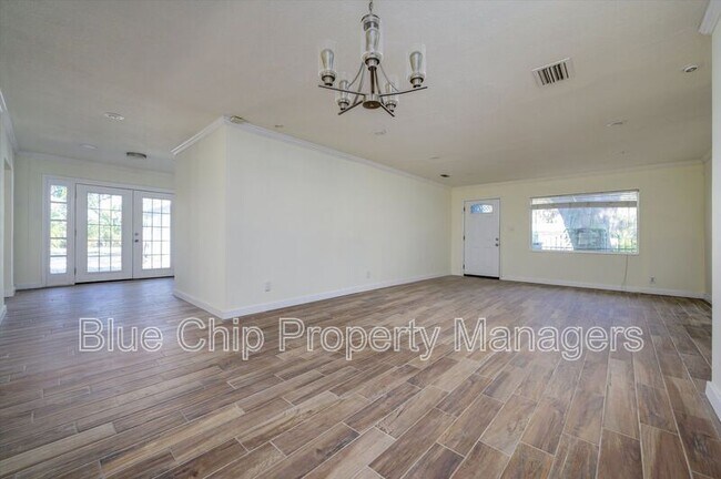 Photo - 4634 W Sunset Blvd