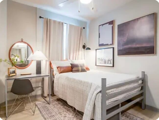 Building Photo - 565 Hank Aaron Dr SW Unit 523 A