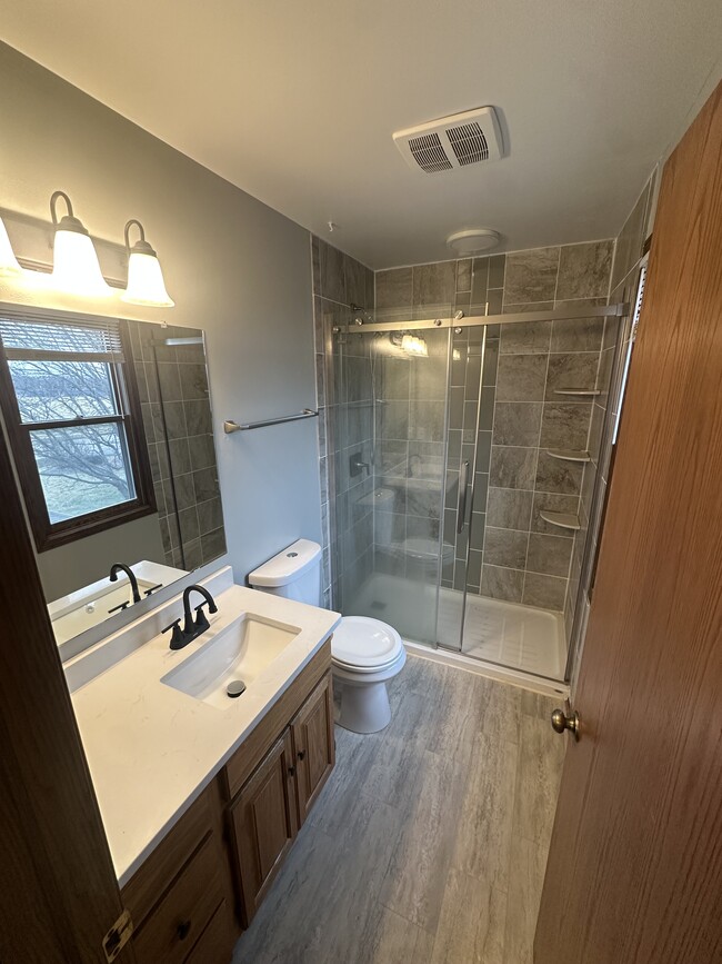 Photo - S86W18930 Woods Rd Unit 32