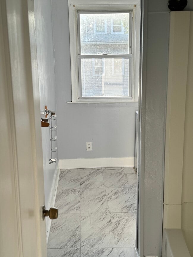 Photo - 49 Buell St Unit 1 floor