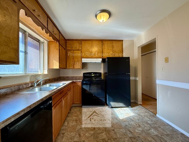 Photo - 310 Fairfax St