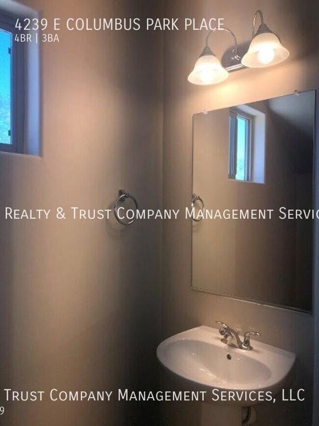Photo - 4239 E Columbus Park Pl