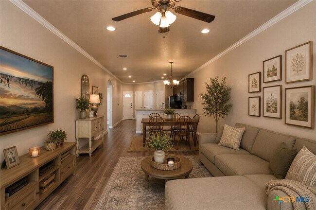 Photo - 1014 Tripp Ln