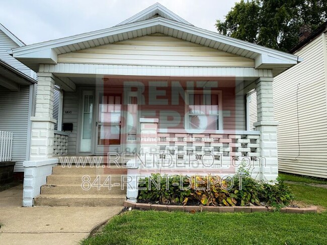 Photo - 2208 W Delaware St House