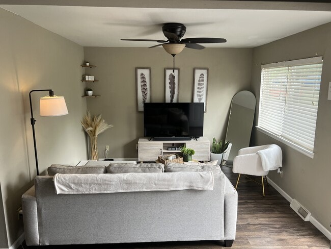 Photo - 17 North Dr Unit B