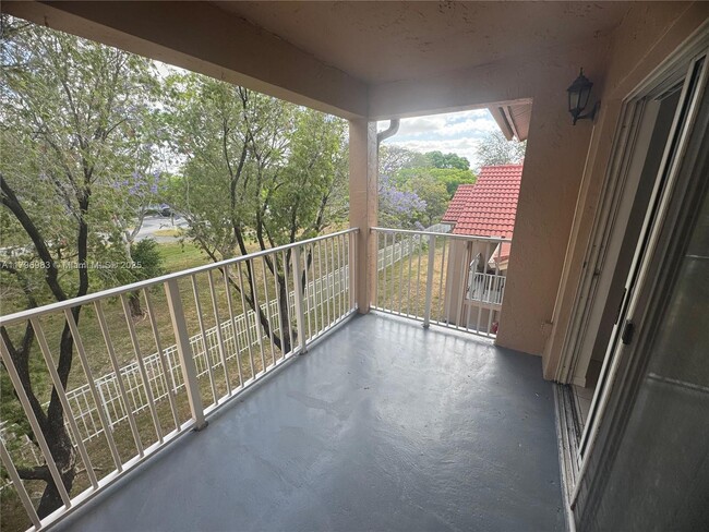 Photo - 15770 SW 106th Terrace Unidad 306 Rental