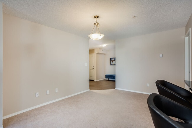 Photo - Convenient 2B/2B Condo located in Saddleridge next to LRT (IP033) Unit 302