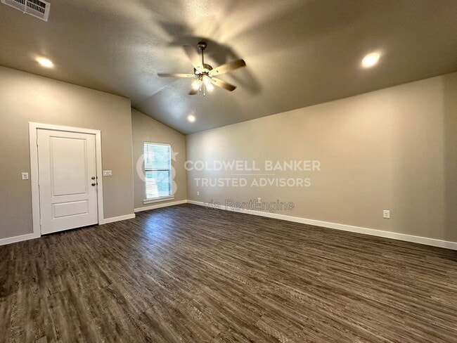 Photo - 1608 142nd St