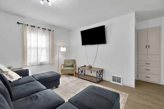 Photo - 2312 Willemette Ct