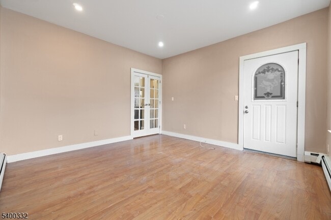 Photo - 288 N 6th St