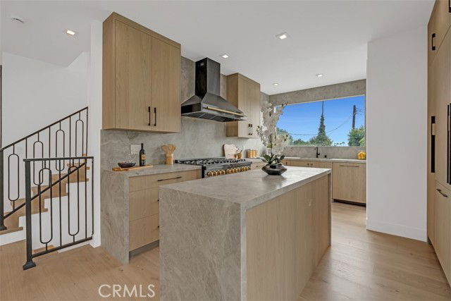 Photo - 430 W Kenneth Rd