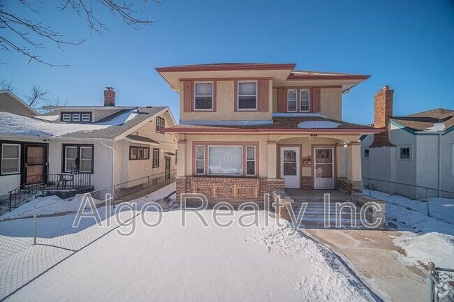 Building Photo - 1519 Queen Ave N Rental