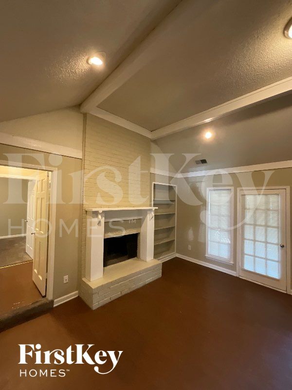 2776 Ravenwood Dr