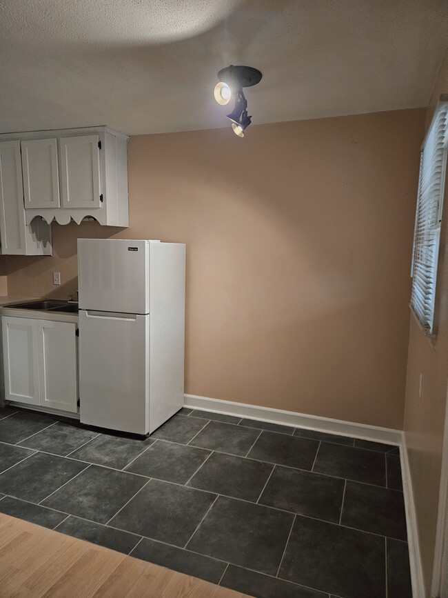 Photo - 4713 Evelyn Rd NW