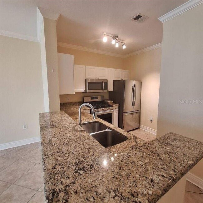 Photo - 2713 Via Murano Unit 235