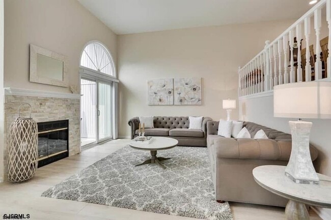 Photo - 433 Albacore Ln