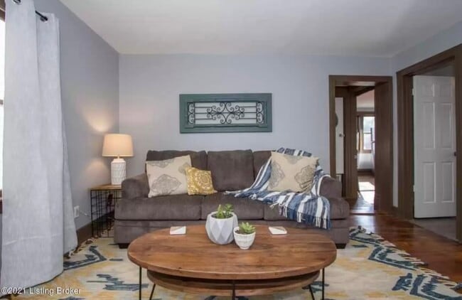 Photo - 2514 S 4th St