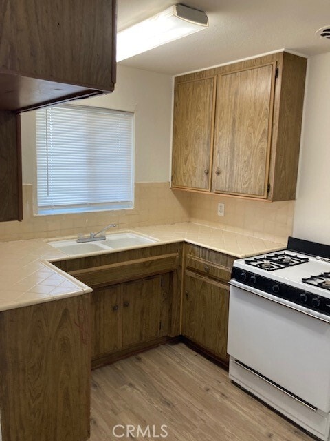 Photo - 1152 Villa St Unit 1156