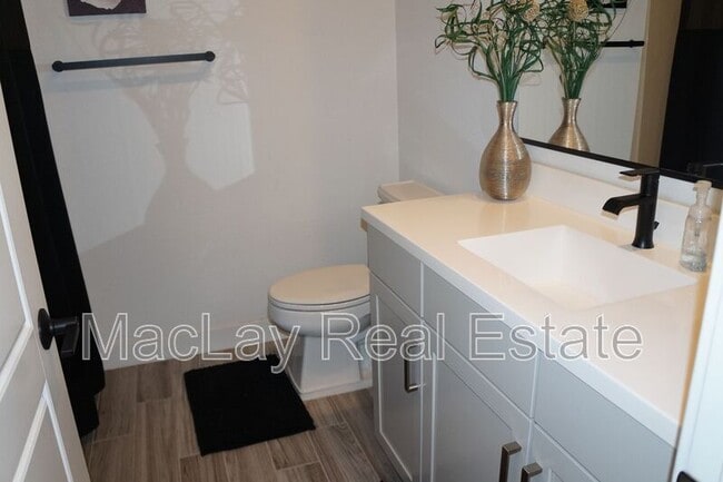 Photo - 10864 W Marshall Ave