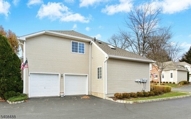 Photo - 14 Schindler Ct