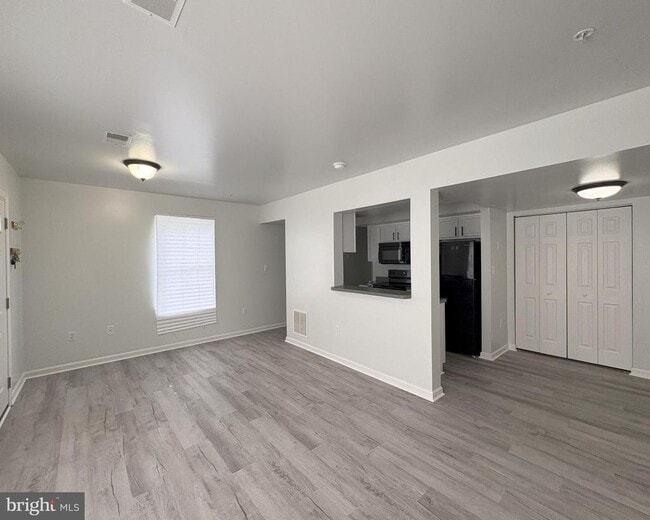 Photo - 132 N Altamont Ave