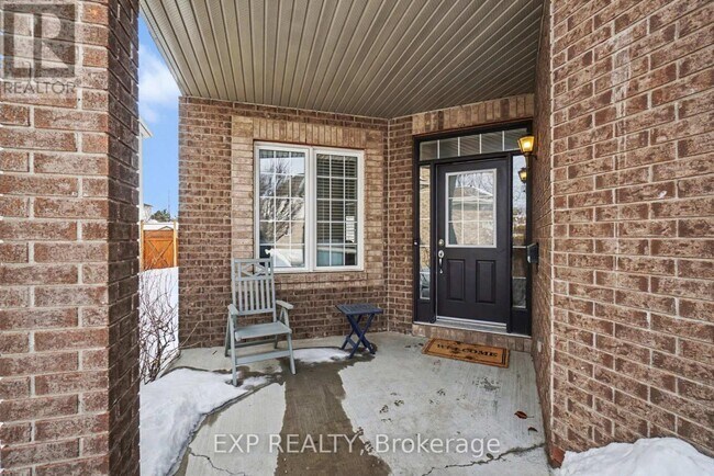 Photo - 320 Shellbrook Way