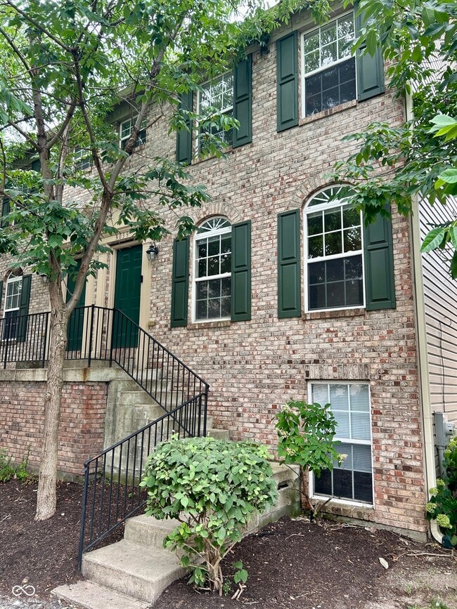 Photo - 3039 Armory Dr