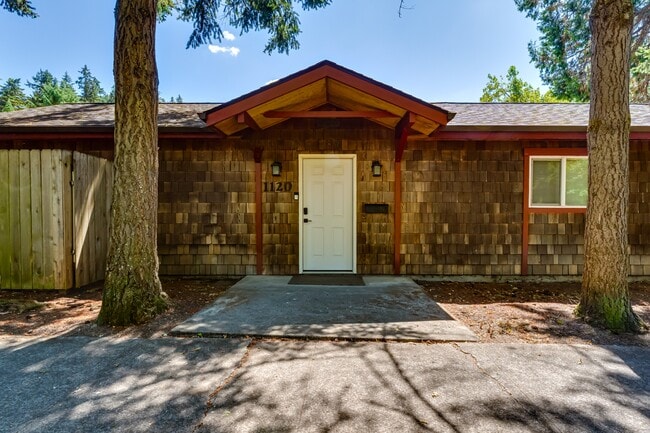 Photo - 1120 E 24th Ave